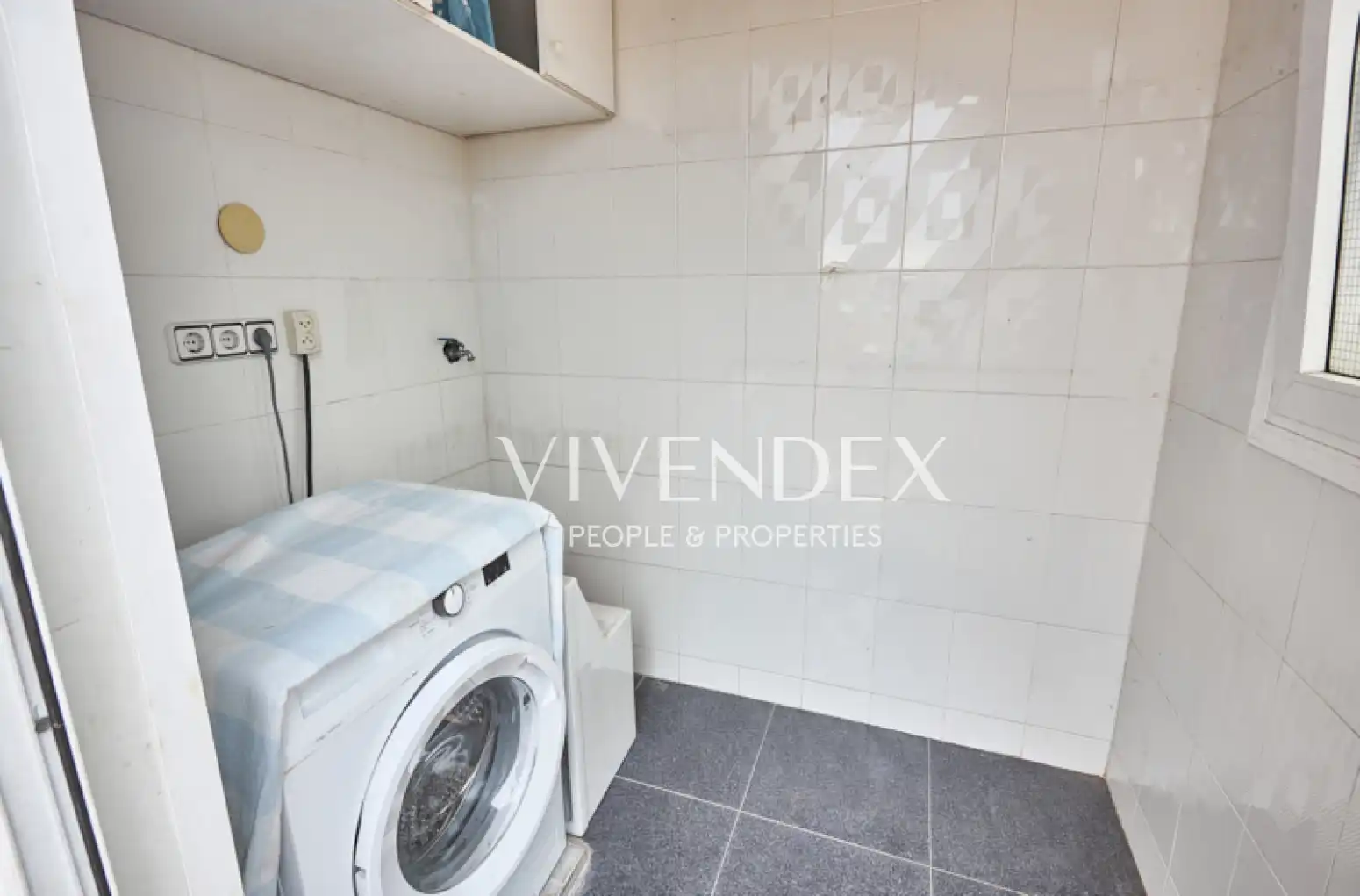 Cocina de Ático en venta en L'Hospitalet de Llobregat con Aire acondicionado, Calefacción y Terraza