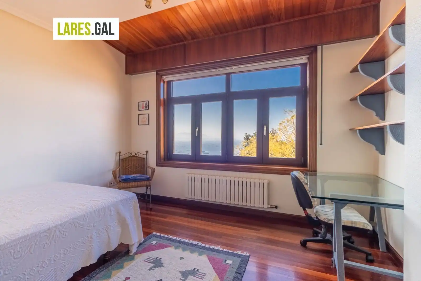 Dormitori de Casa o xalet de lloguer en Moaña amb Calefacció, Terrassa i Moblat