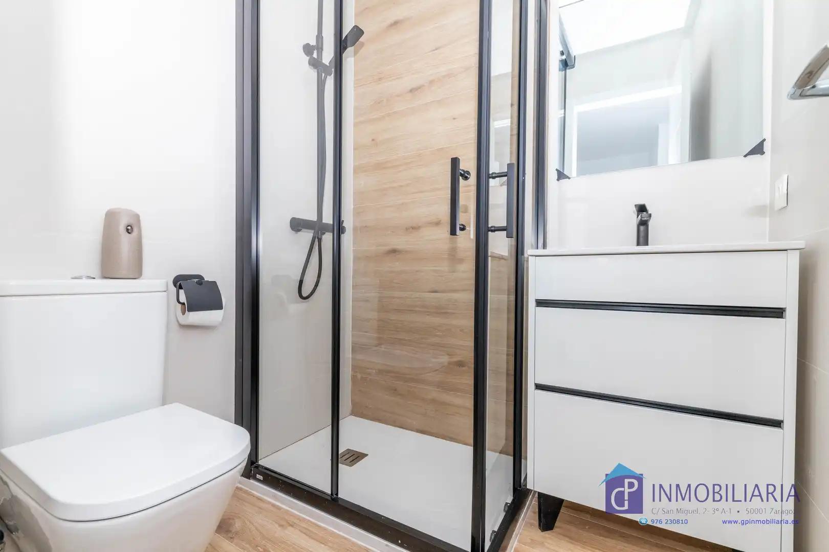 Flat for sale in Calle de Santiago, Alfonso