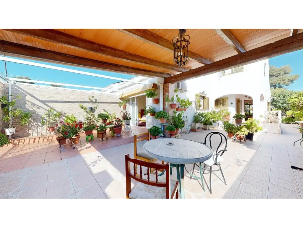 Terrassa de Casa adosada en venda en Torrent amb Aire condicionat, Calefacció i Jardí privat