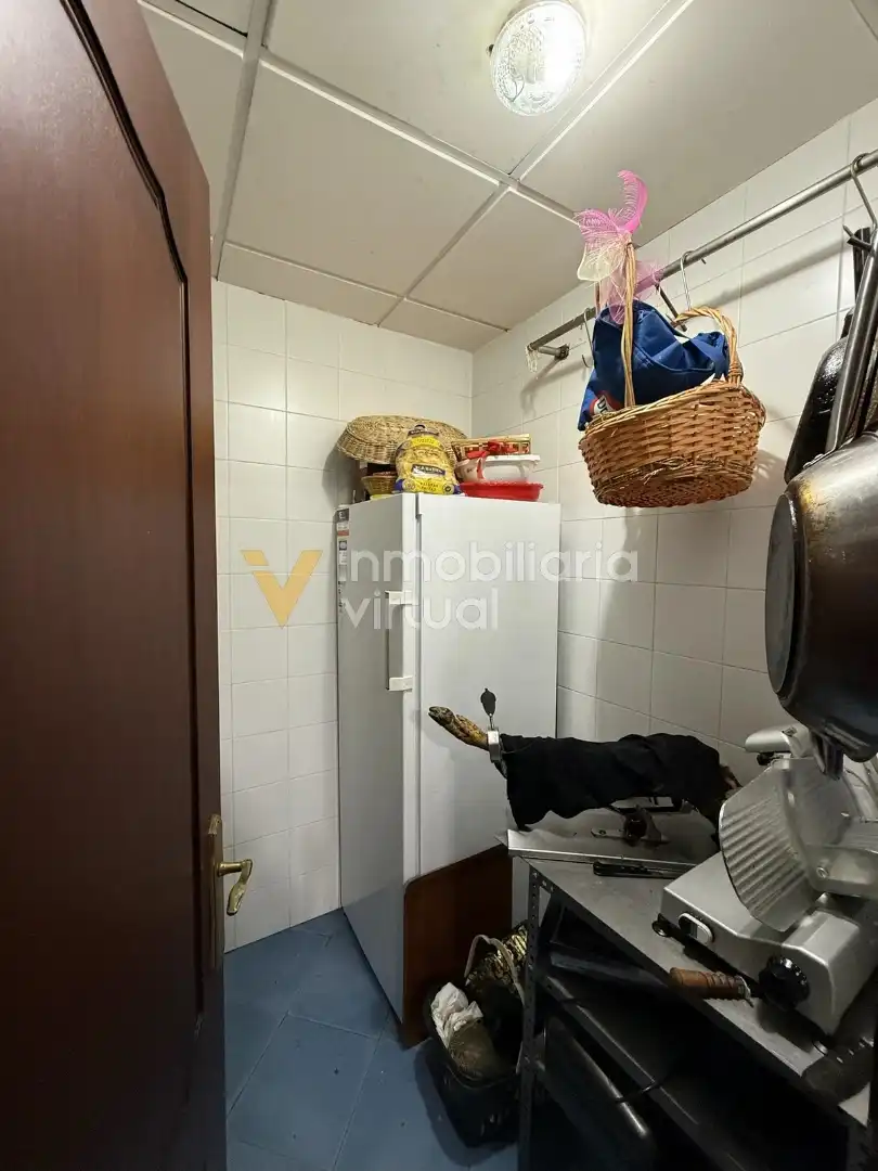 Cocina de Piso en venta en Cabra con Aire acondicionado, Calefacción y Amueblado