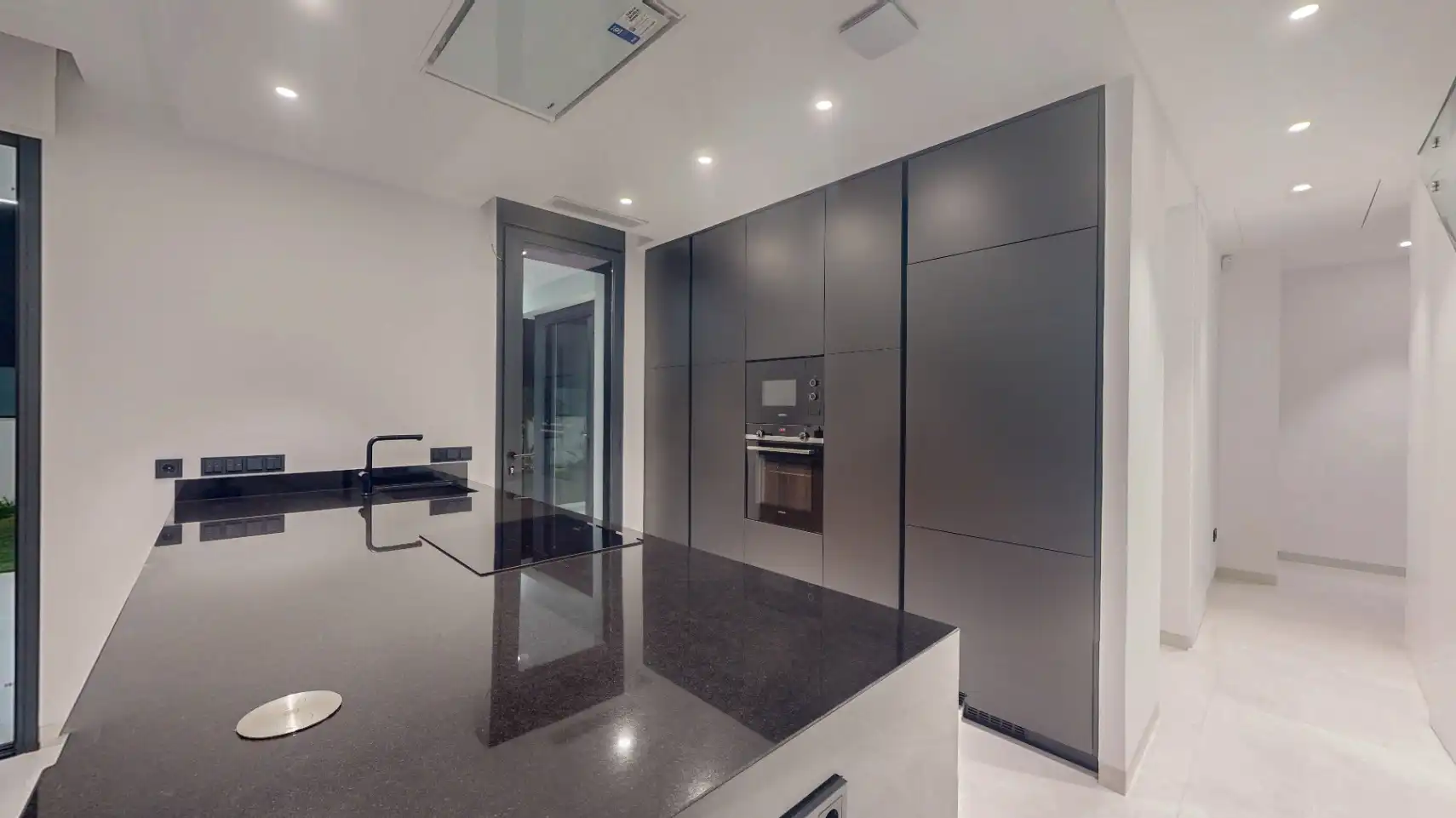 Chalet con terraza en venta en Golf Bahía, imagen 8