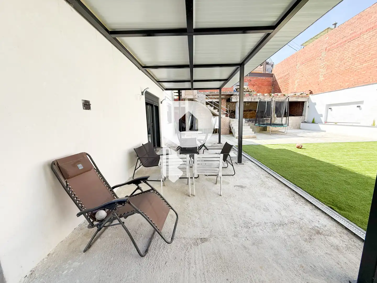 Terraza de Casa o chalet en venta en Sant Vicenç Dels Horts con Aire acondicionado, Calefacción y Jardín privado