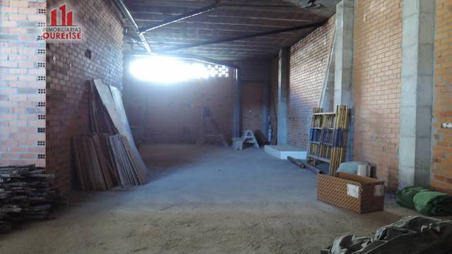 Local comercial en Alquiler en A Carballeira