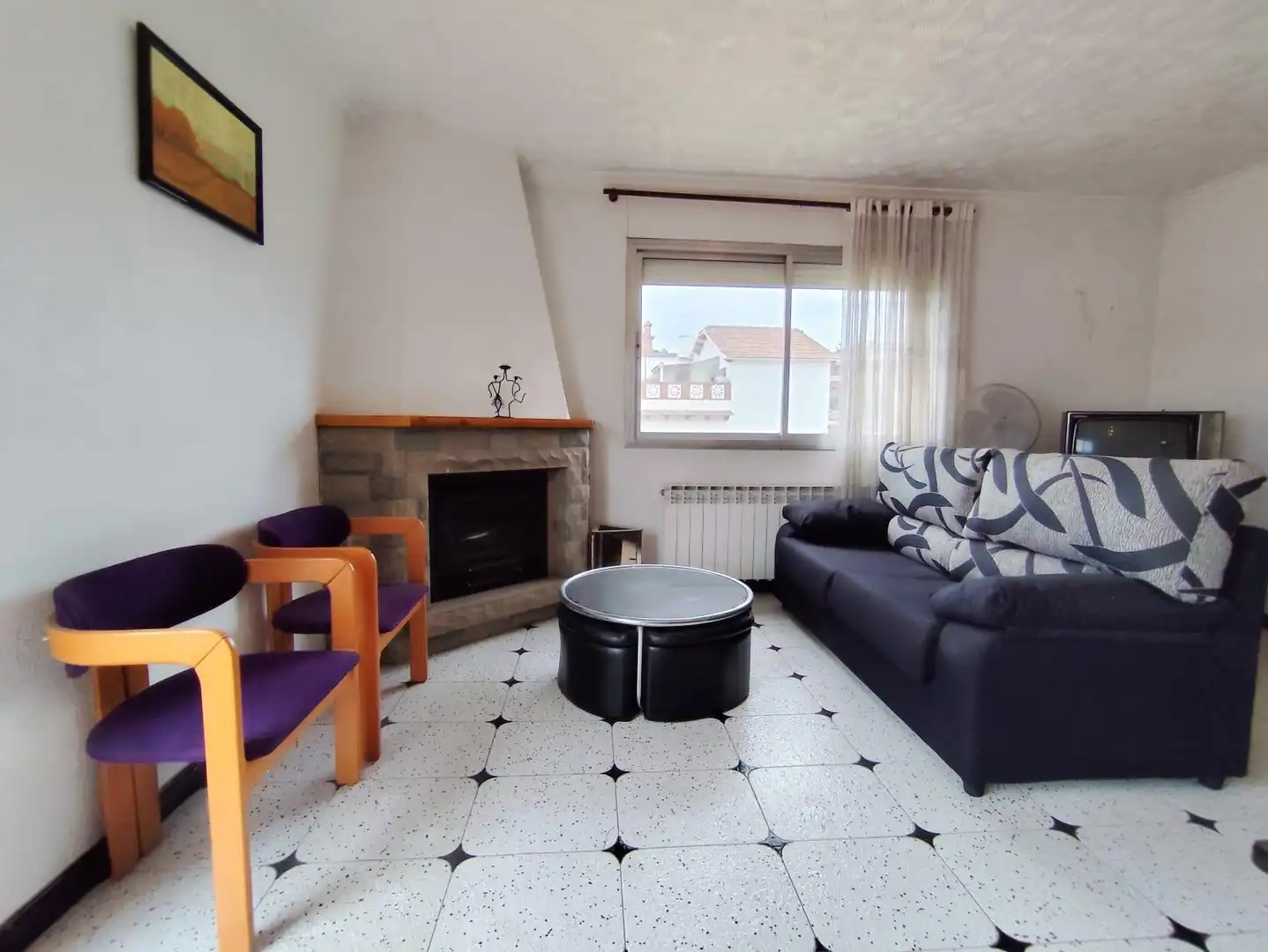 Sala de estar de Casa o chalet en venta en Santa Perpètua de Mogoda con Aire acondicionado, Calefacción y Jardín privado