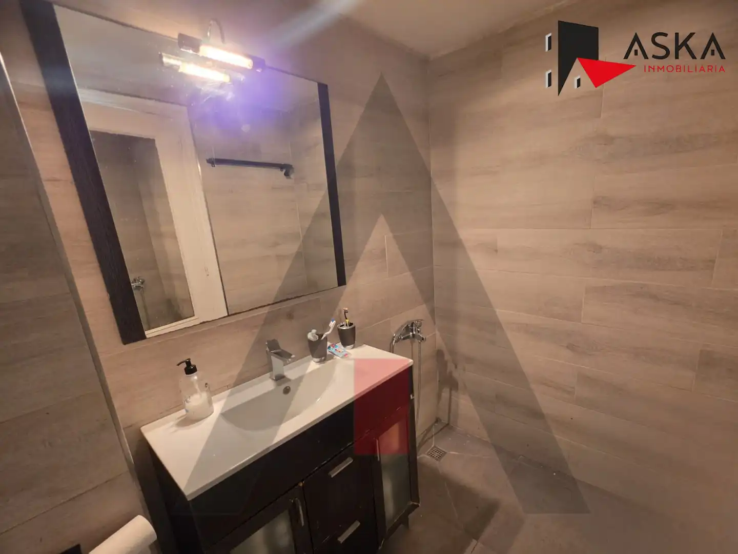 Bathroom of Flat for sale in Paiporta  with Terrace and Balcony