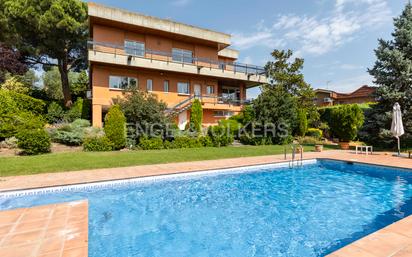 Exterior view of House or chalet for sale in Boadilla del Monte  with Air Conditioner, Heating and Private garden
