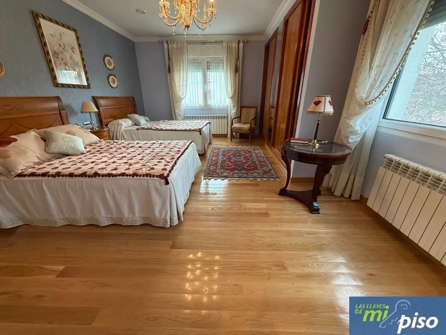 Dormitori de Casa o xalet en venda en Santovenia de Pisuerga amb Calefacció, Jardí privat i Parquet