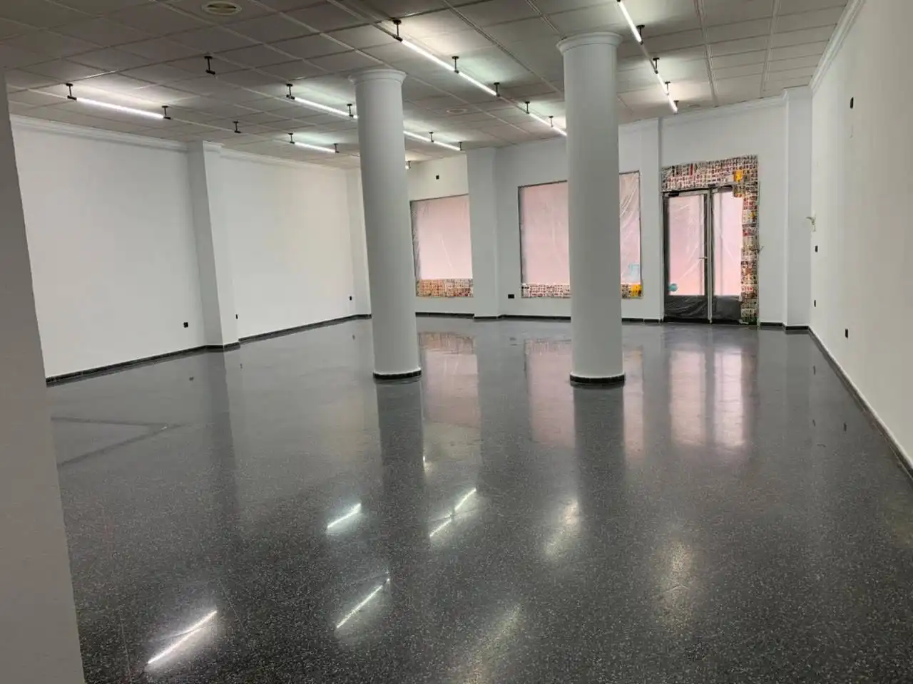 Commercial properties for sale in Calle HERMANOS PINZON, 13, Plaza de Toros - Avenida Chapí - Trinquete