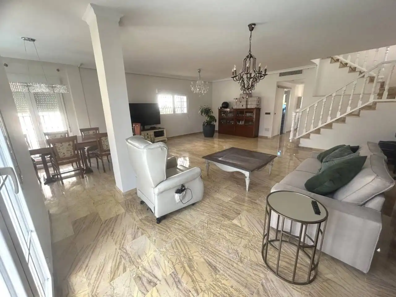 Living room of Houses for sale in Roquetas de Mar  with Air Conditioner, Private garden and Terrace