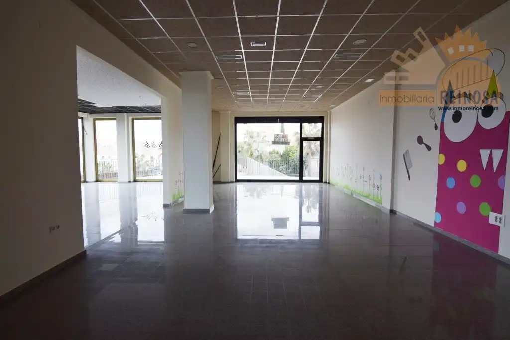 Local comercial en venda a Altorreal - El Chorrico, imagen 8