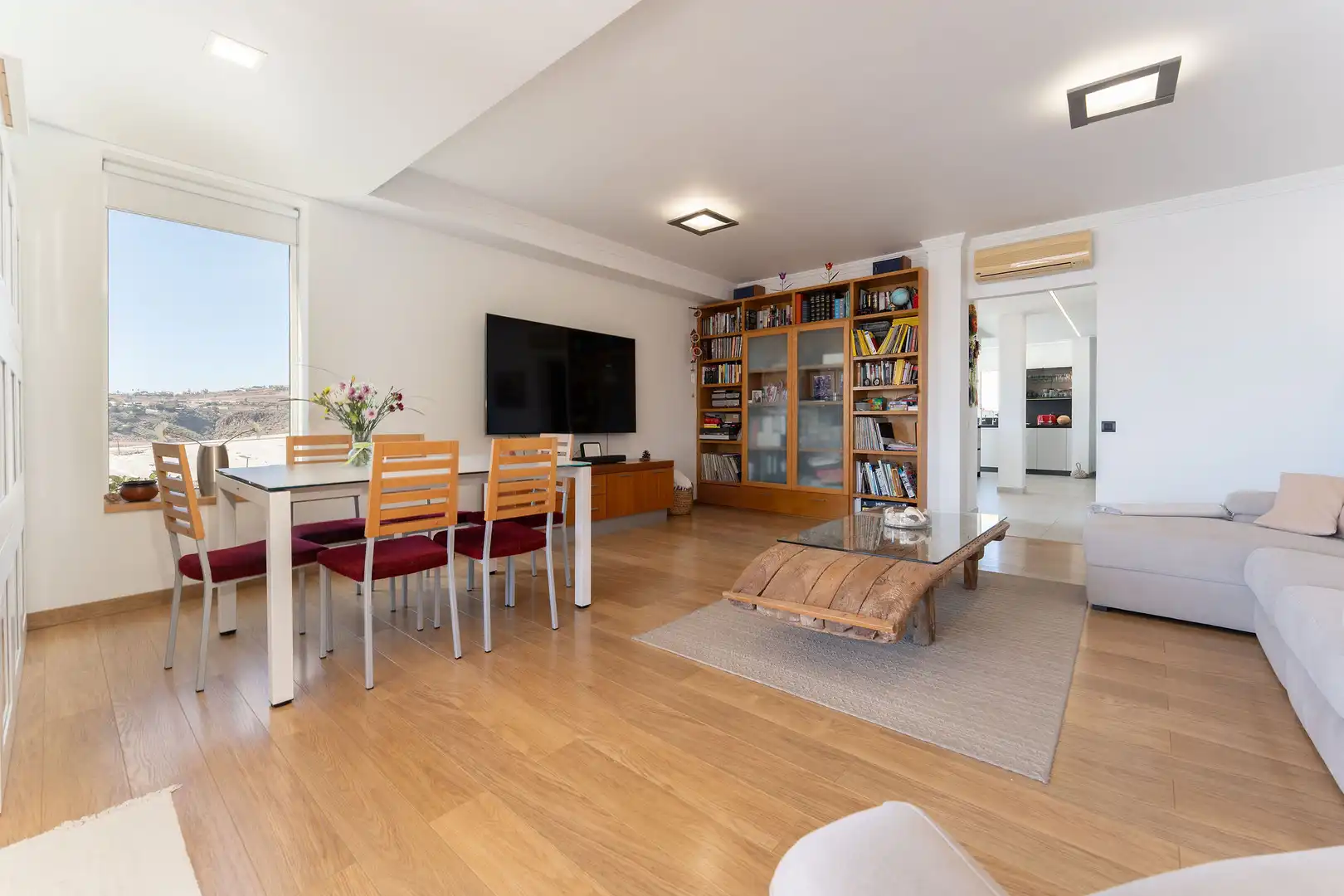 Casa adosada en venta en José Aguiar, Montaña - La Data