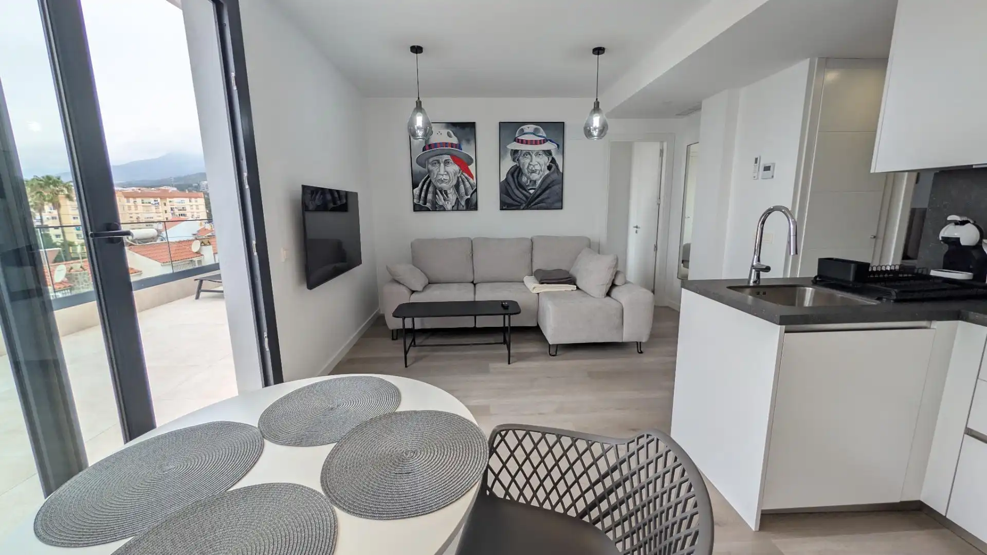 Sala de estar de Piso de alquiler en Torremolinos con Aire acondicionado, Calefacción y Terraza