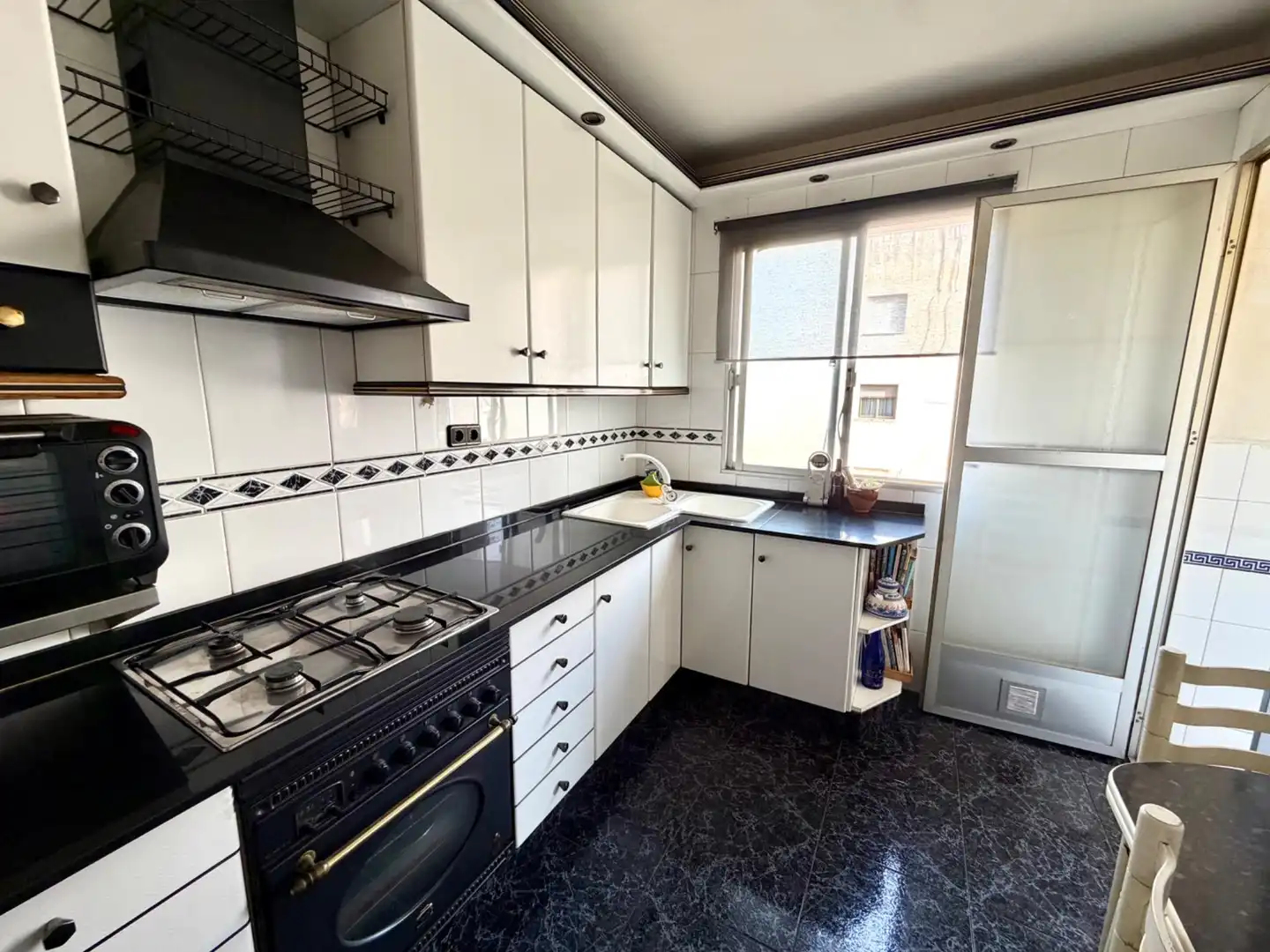 Kitchen of Flat for sale in Murcia  with Storage room and Balcony