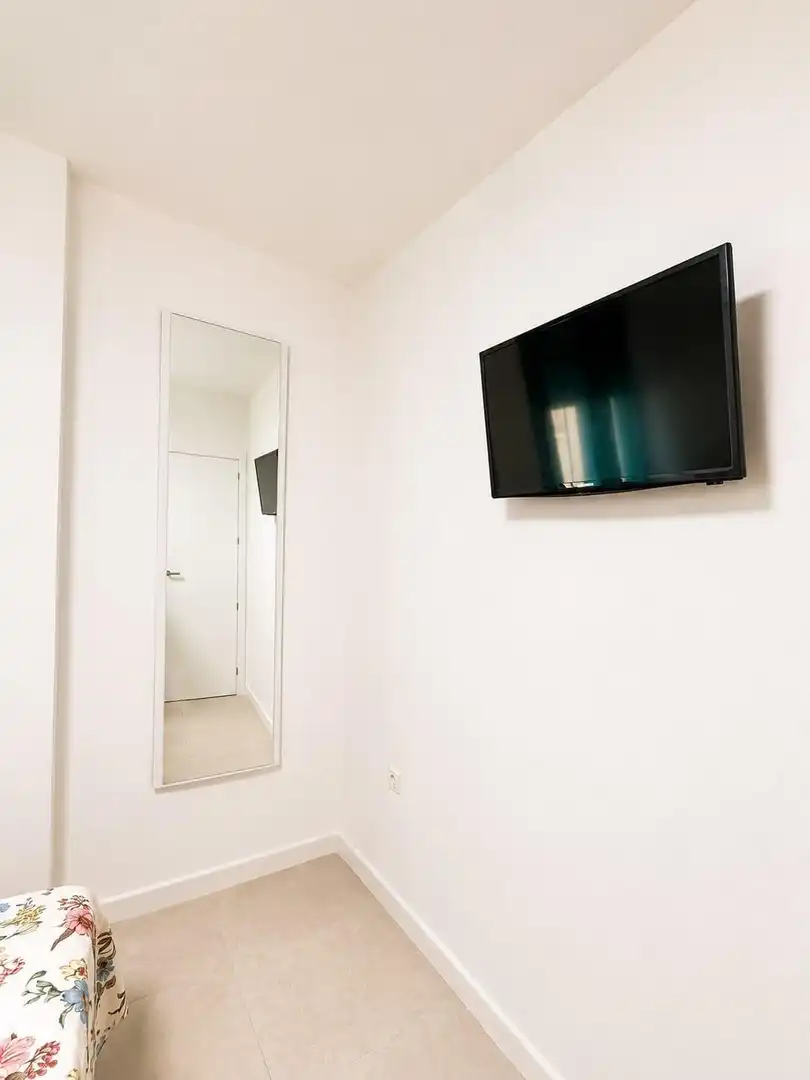 Flat with lift to rent in La Caleta - La Guardia, imagen 9