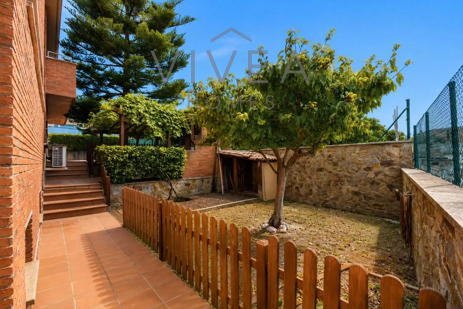 Jardín de Casa o chalet en venta en Sabadell con Aire acondicionado, Calefacción y Jardín privado