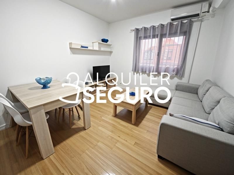 Bedroom of Flat to rent in  Zaragoza Capital  with Air Conditioner, Heating and Furnished