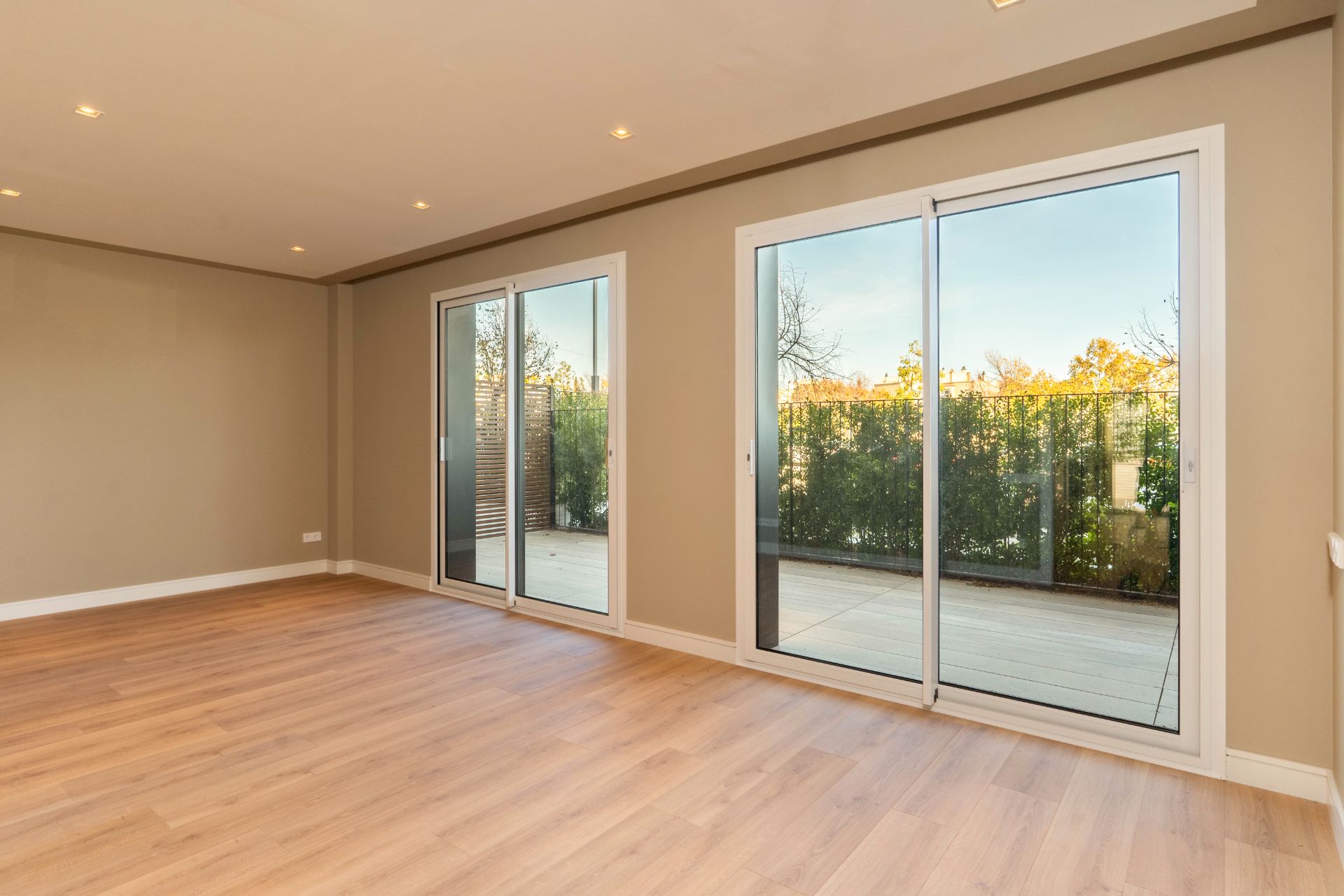 Planta baja to rent in Ronda de Jean Monnet, 230, Can Gambús