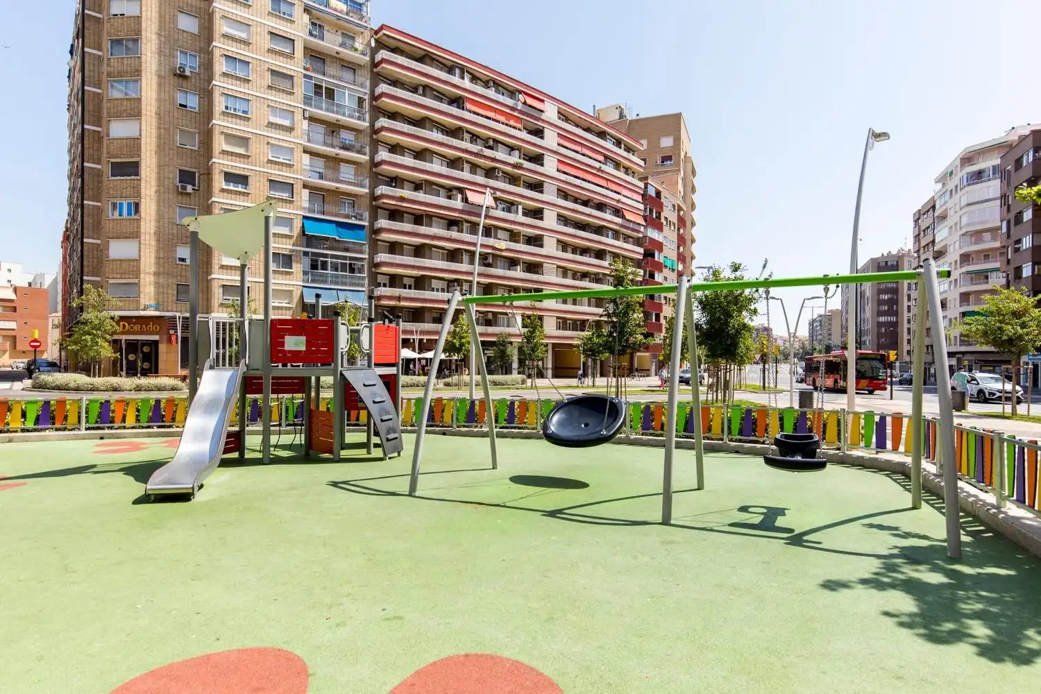 Vista exterior de Pis en venda en Zaragoza amb Calefacció