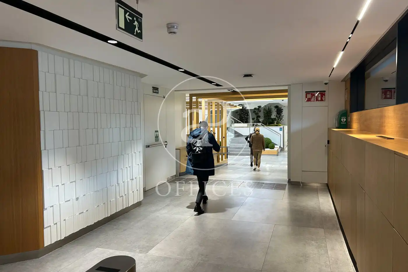 Office for rent in Madrid  with Air Conditioner