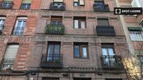 Exterior view of Flat to rent in  Madrid Capital  with Air Conditioner and Balcony