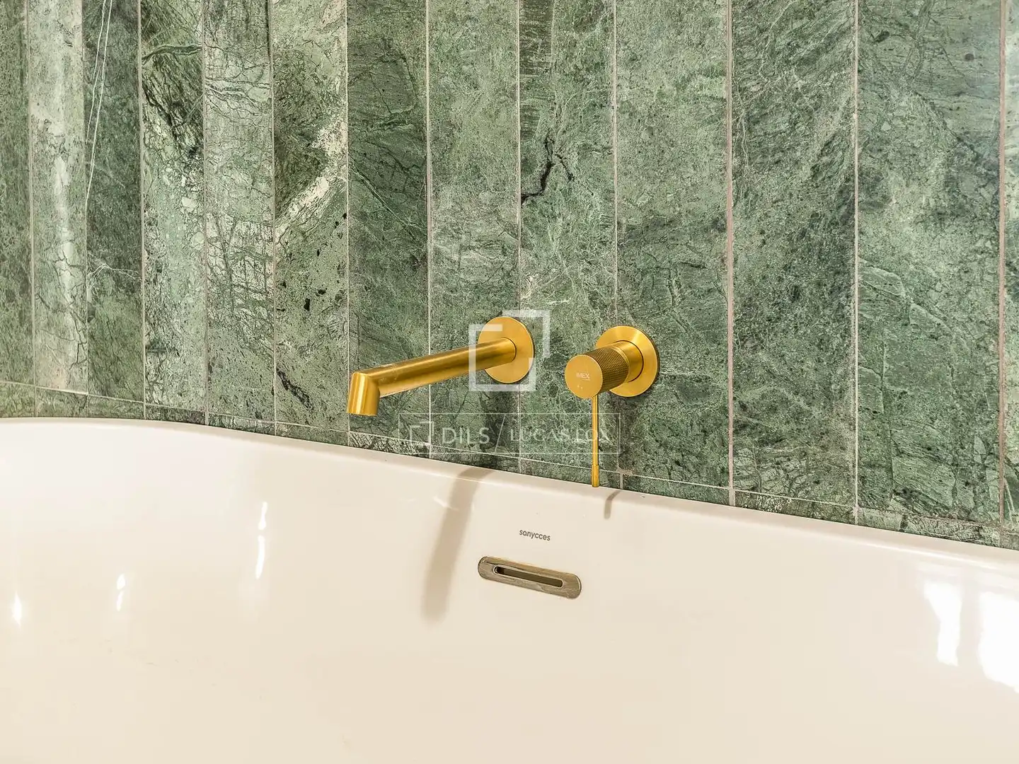 Baño de Piso en venta en Barcelona con Aire acondicionado y Terraza
