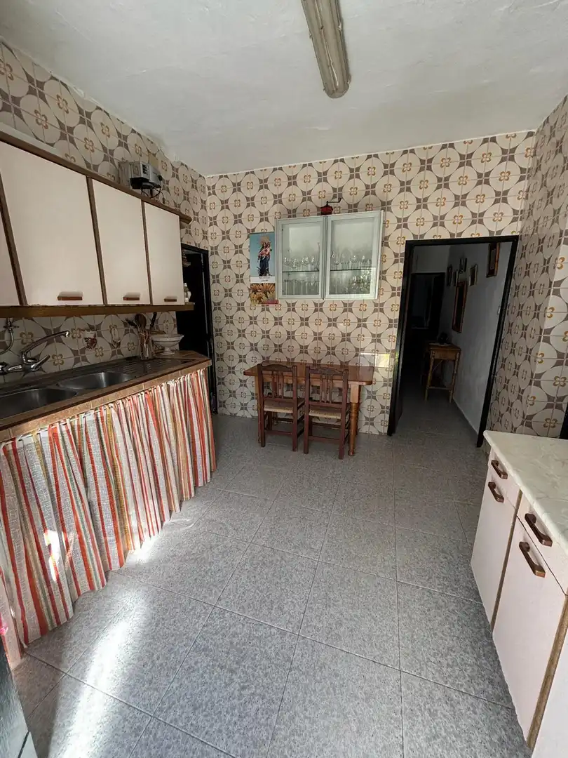 Casa rústica amb jardí en venda a San José del Valle, imagen 9