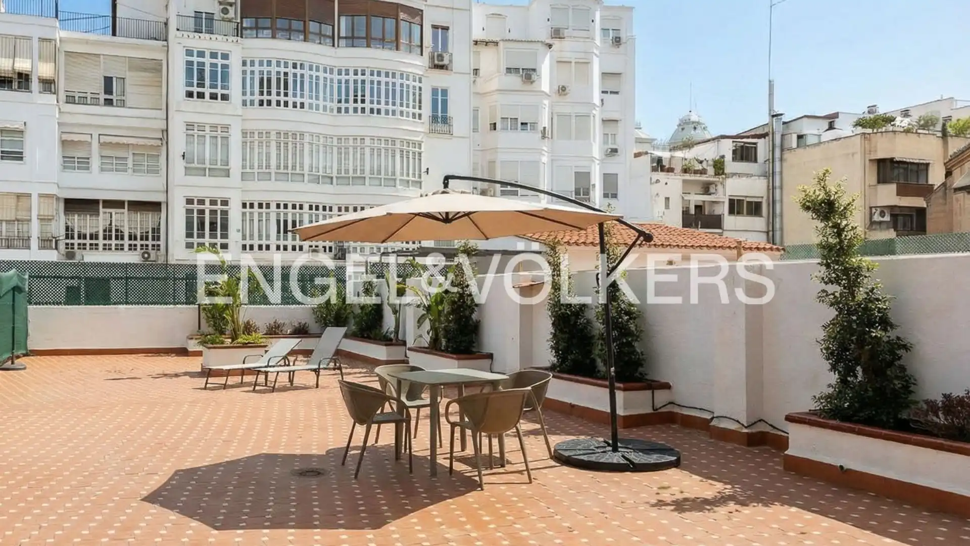 Terrassa de Pis de lloguer en  Valencia Capital amb Aire condicionat, Calefacció i Terrassa