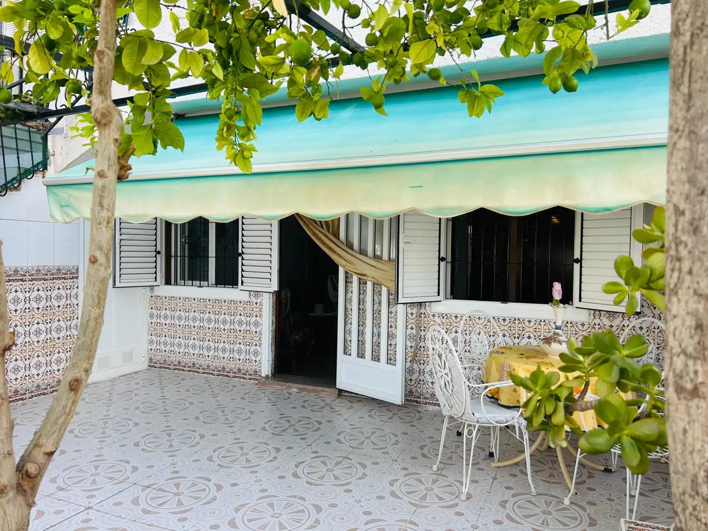 Terrassa de Casa o xalet en venda en San Pedro del Pinatar amb Aire condicionat, Jardí privat i Traster