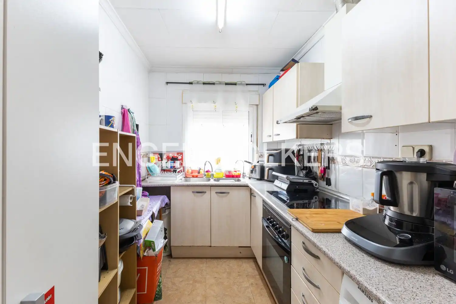 Kitchen of Houses for sale in Valencia  with Heating