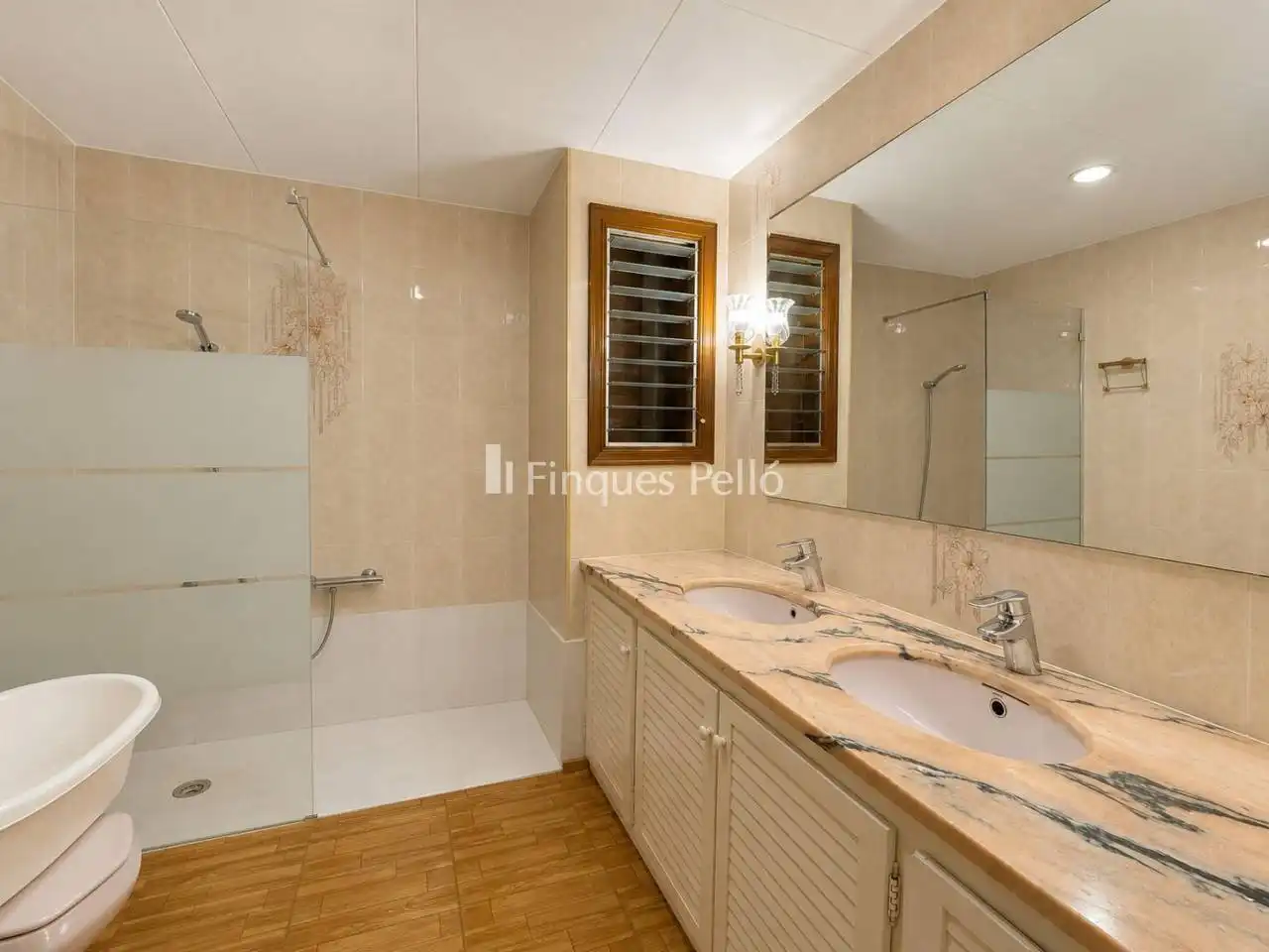 Baño de Ático en venta en Sant Feliu de Guíxols con Aire acondicionado, Calefacción y Jardín privado