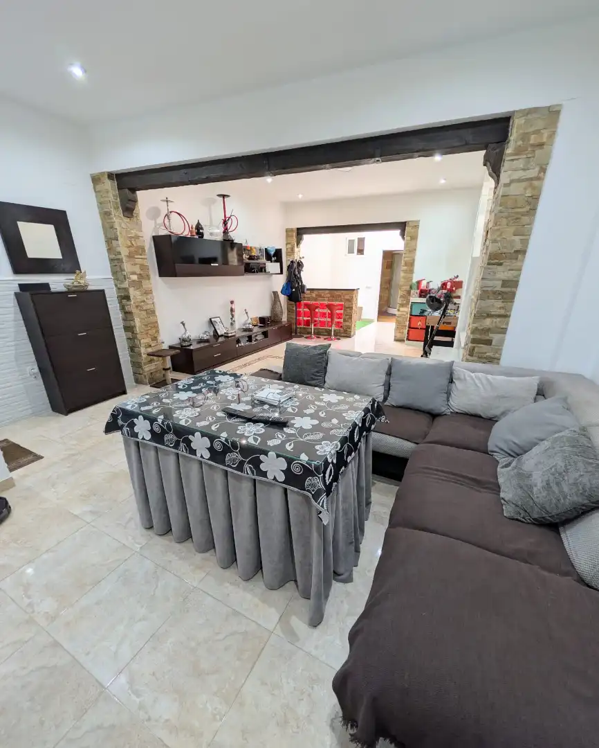 Casa en venda a Calle Puebla de Cazalla