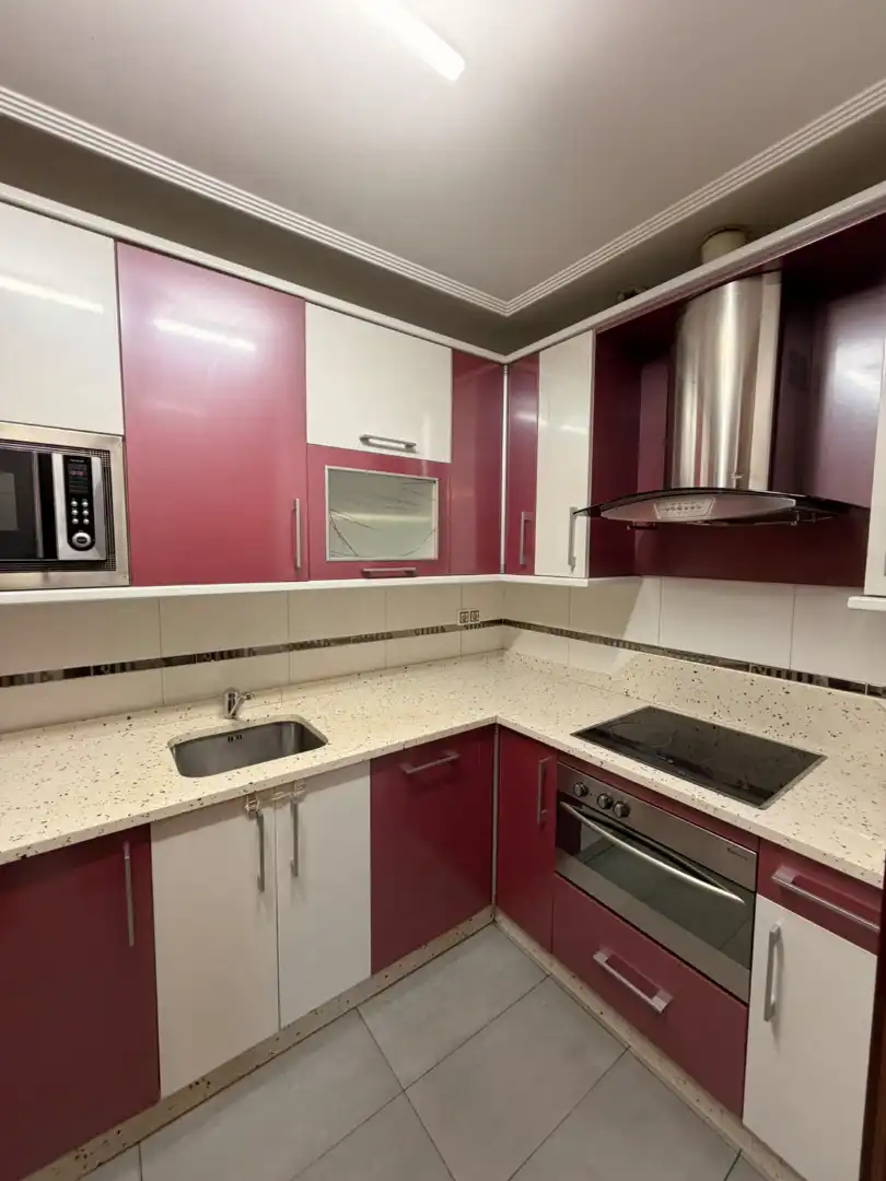 Cocina de Piso en venta en Barakaldo  con Calefacción, Parquet y Amueblado