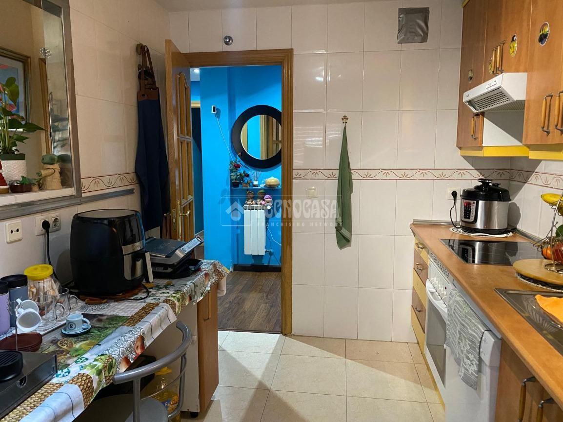 Kitchen of Flat for sale in Humanes de Madrid  with Air Conditioner, Heating and Furnished