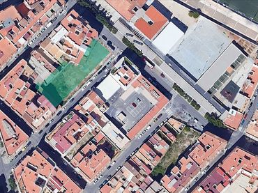Terreno rústico en venta en C/ Constitución Española