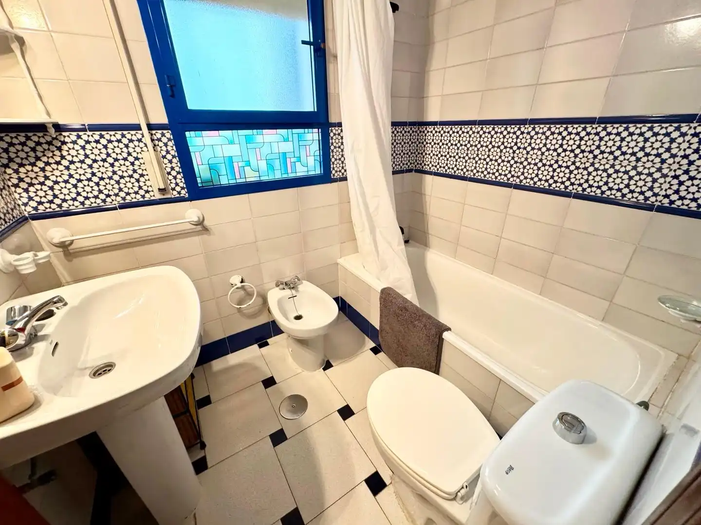Bathroom of Flat for sale in Punta Umbría  with Terrace, Furnished and Balcony