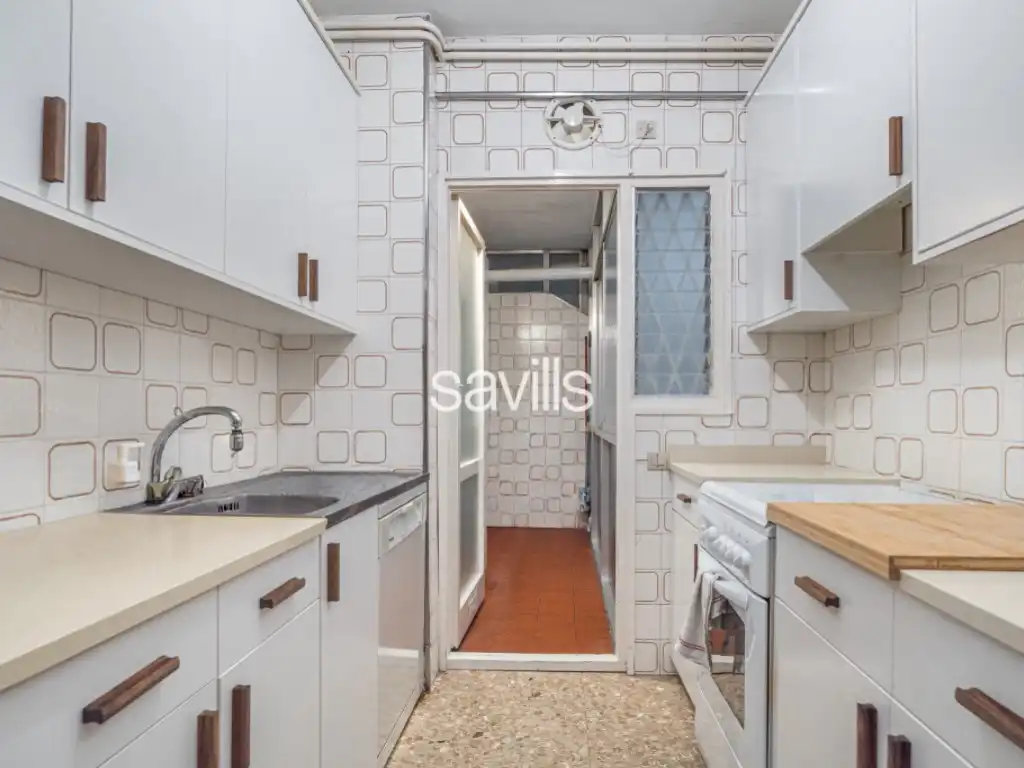 Kitchen of Apartments for sale in Barcelona  with Air Conditioner, Furnished and Oven