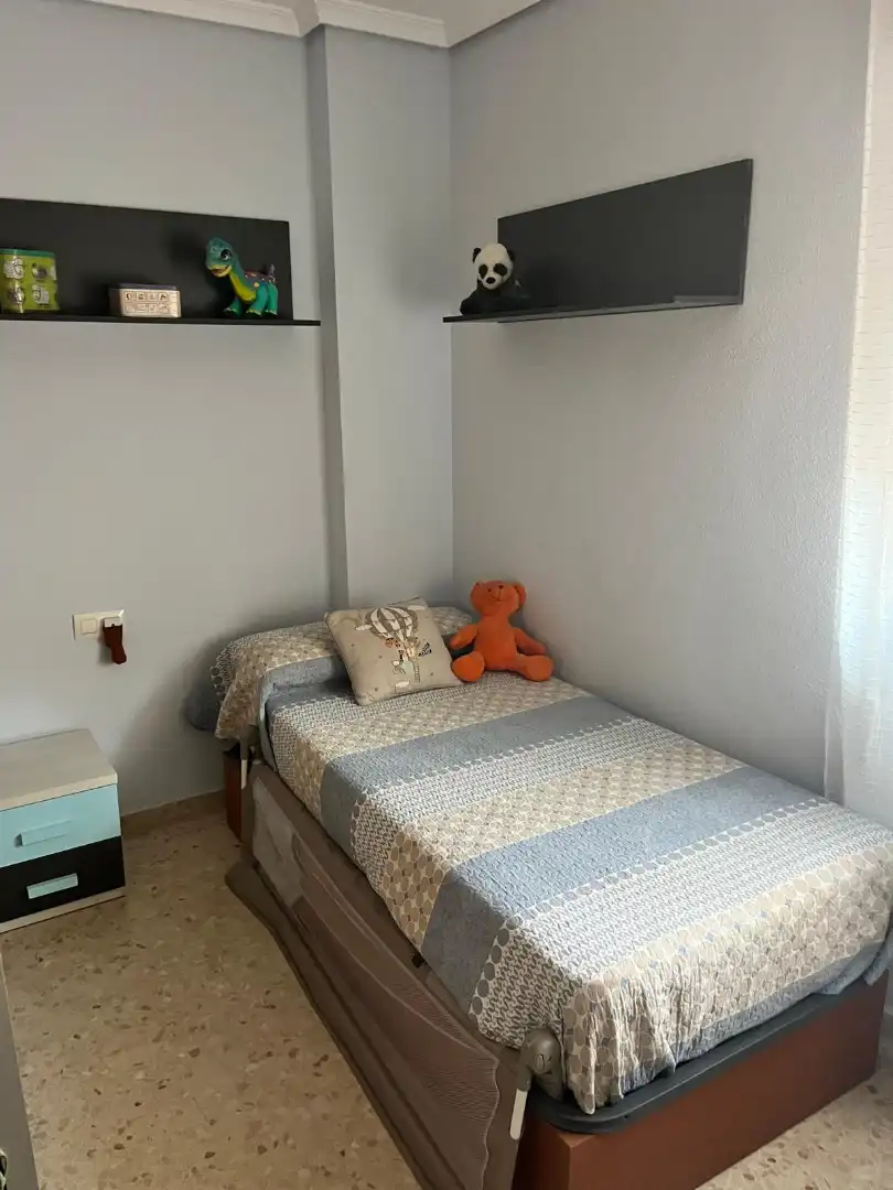 Habitación de Casa adosada en venta en Algeciras con Jardín privado y Amueblado