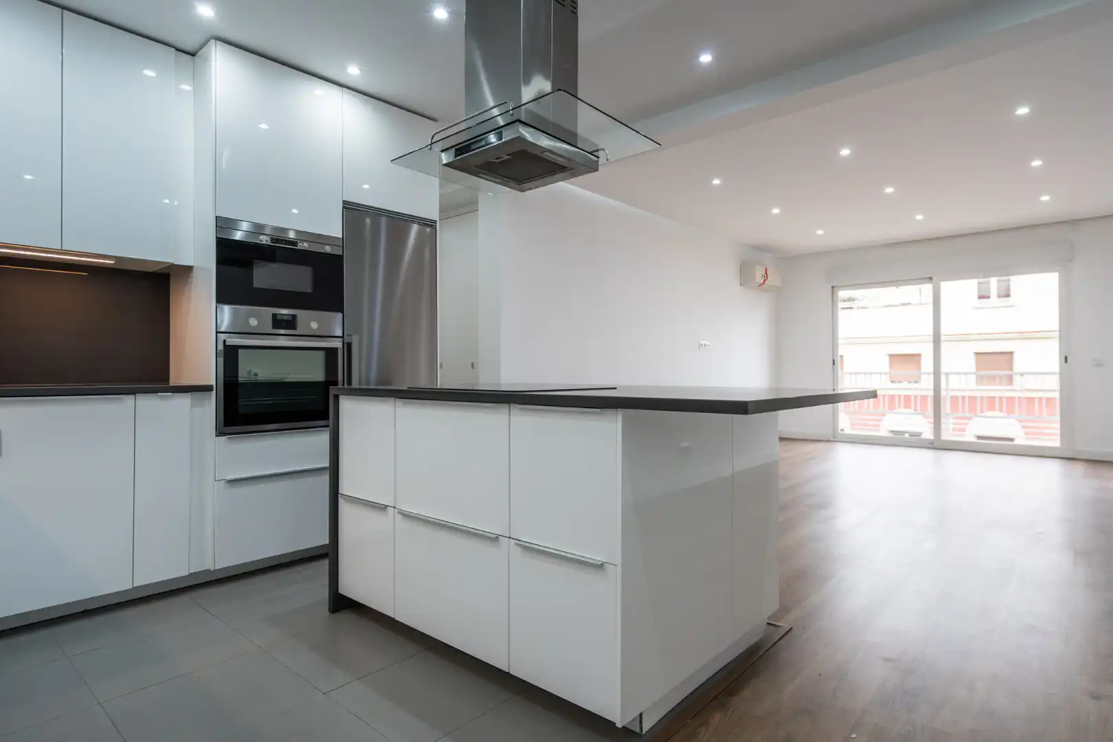 Cocina de Piso de alquiler en Madrid con Aire acondicionado, Calefacción y Terraza