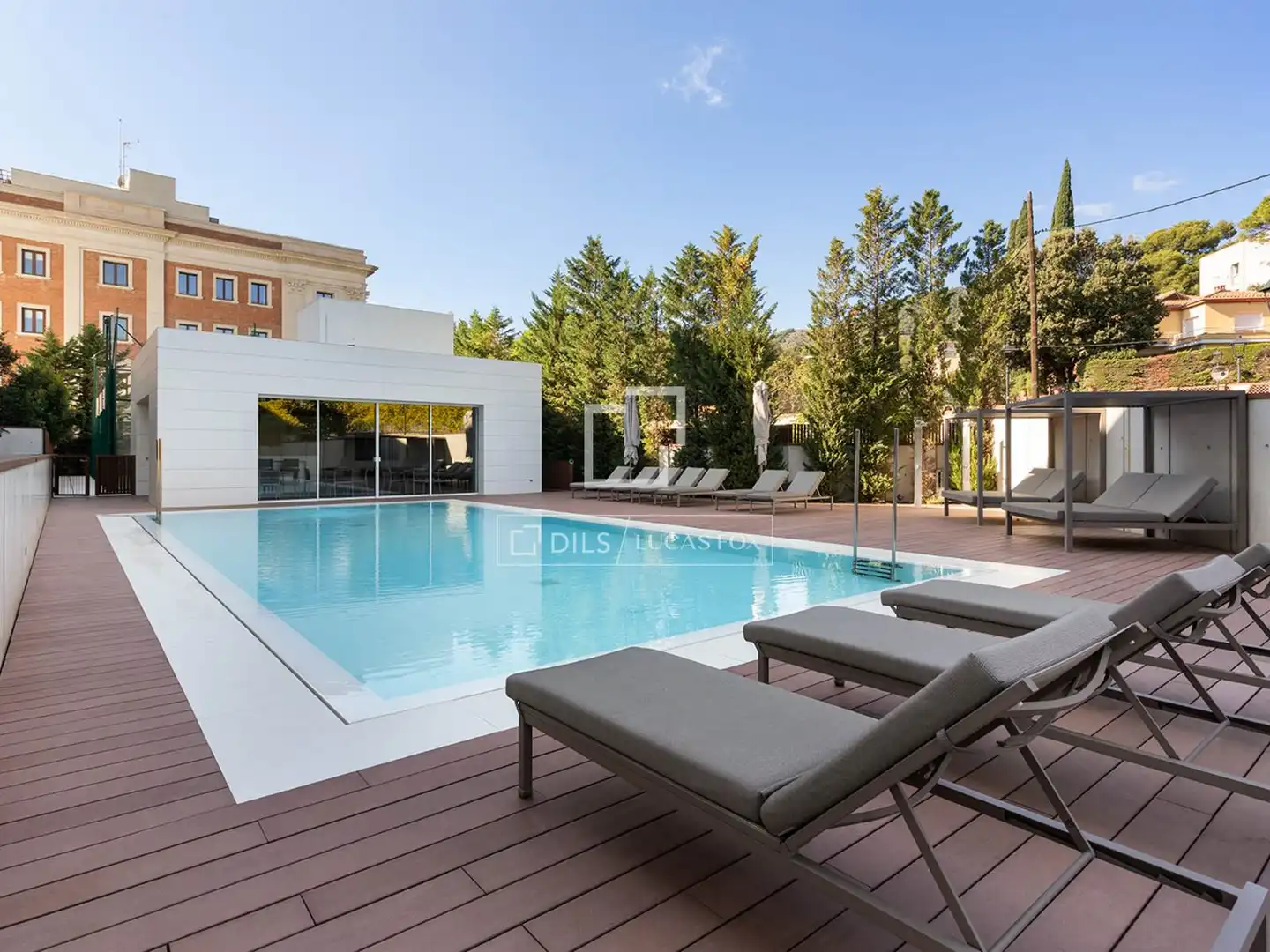Piscina de Piso en venta en Barcelona con Aire acondicionado, Calefacción y Terraza