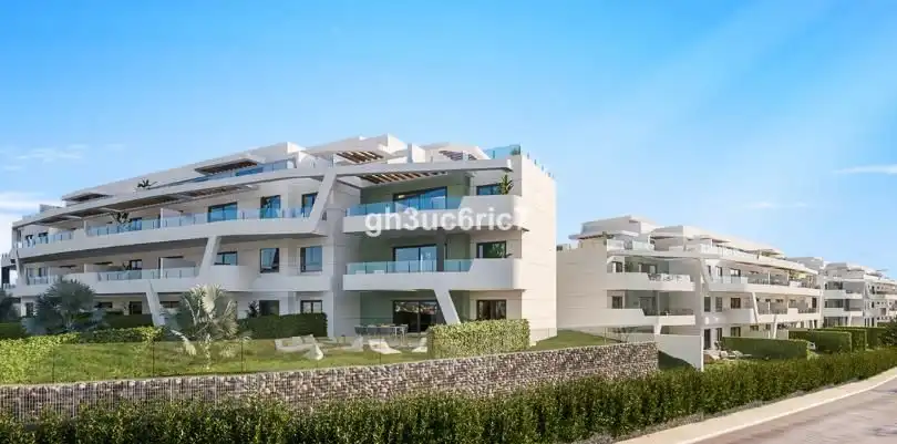 Apartamento con terraza en venta en Calahonda, imagen 7
