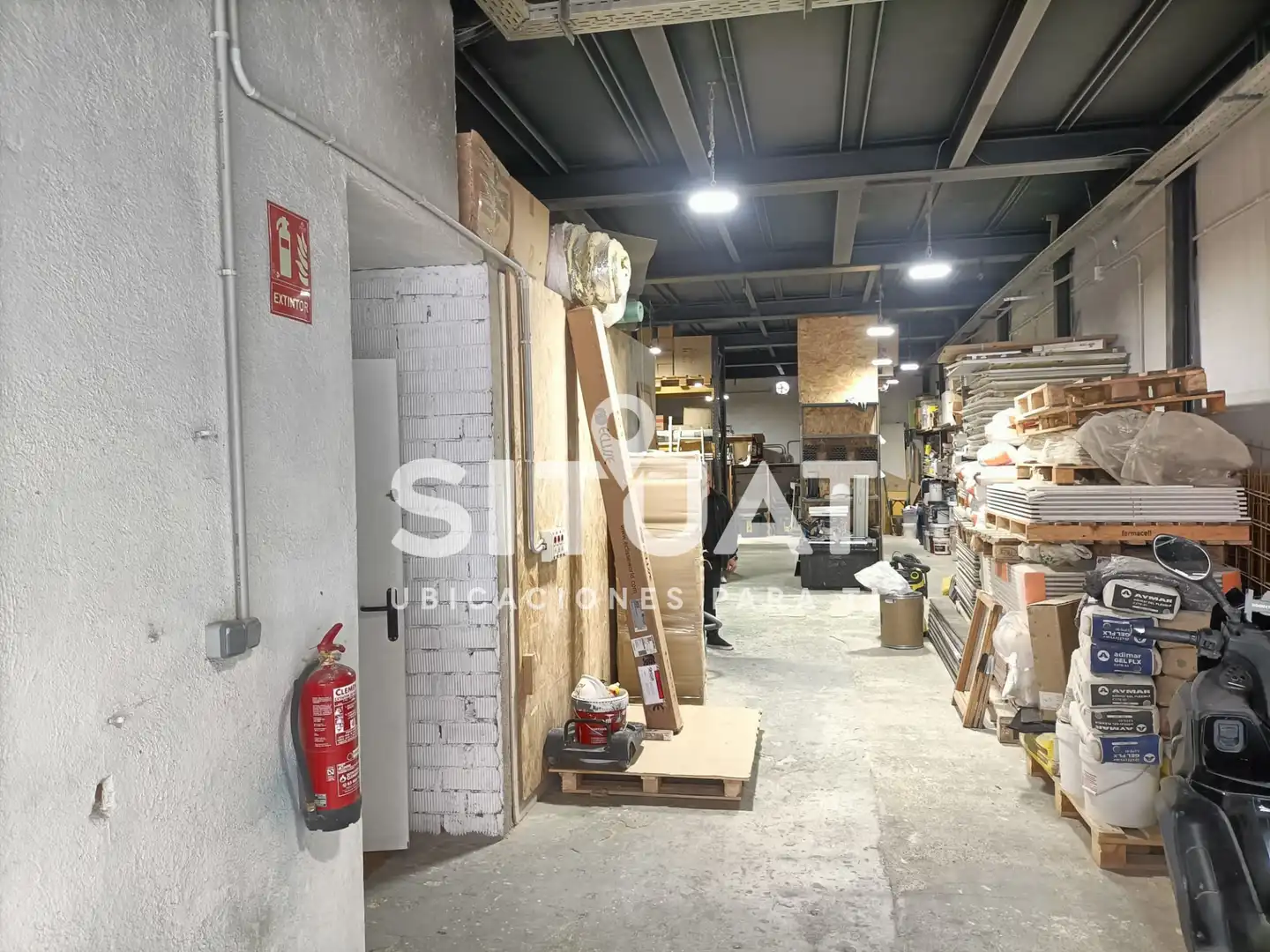 Nave industrial en venta en Sant Andreu de la Barca con Calefacción y Alarma