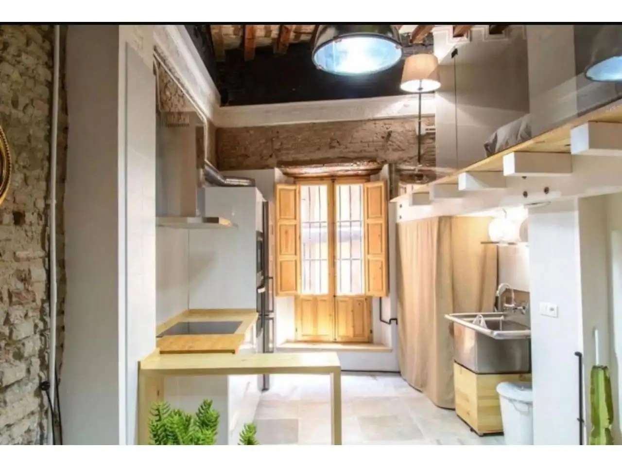 Kitchen of Duplexes for sale in Sevilla  with Air Conditioner