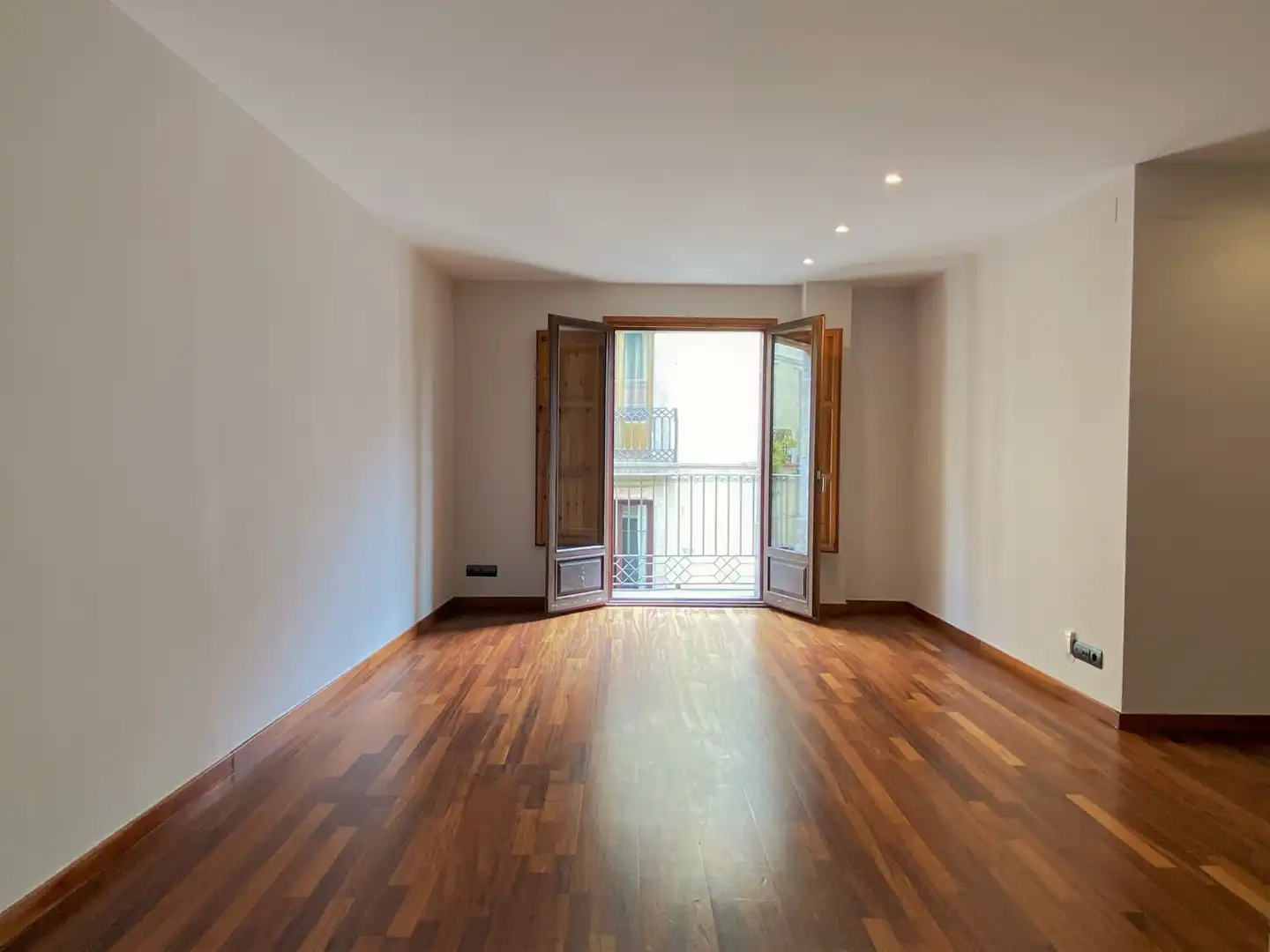 Piso en venta en Carrer de Jovellanos, El Raval