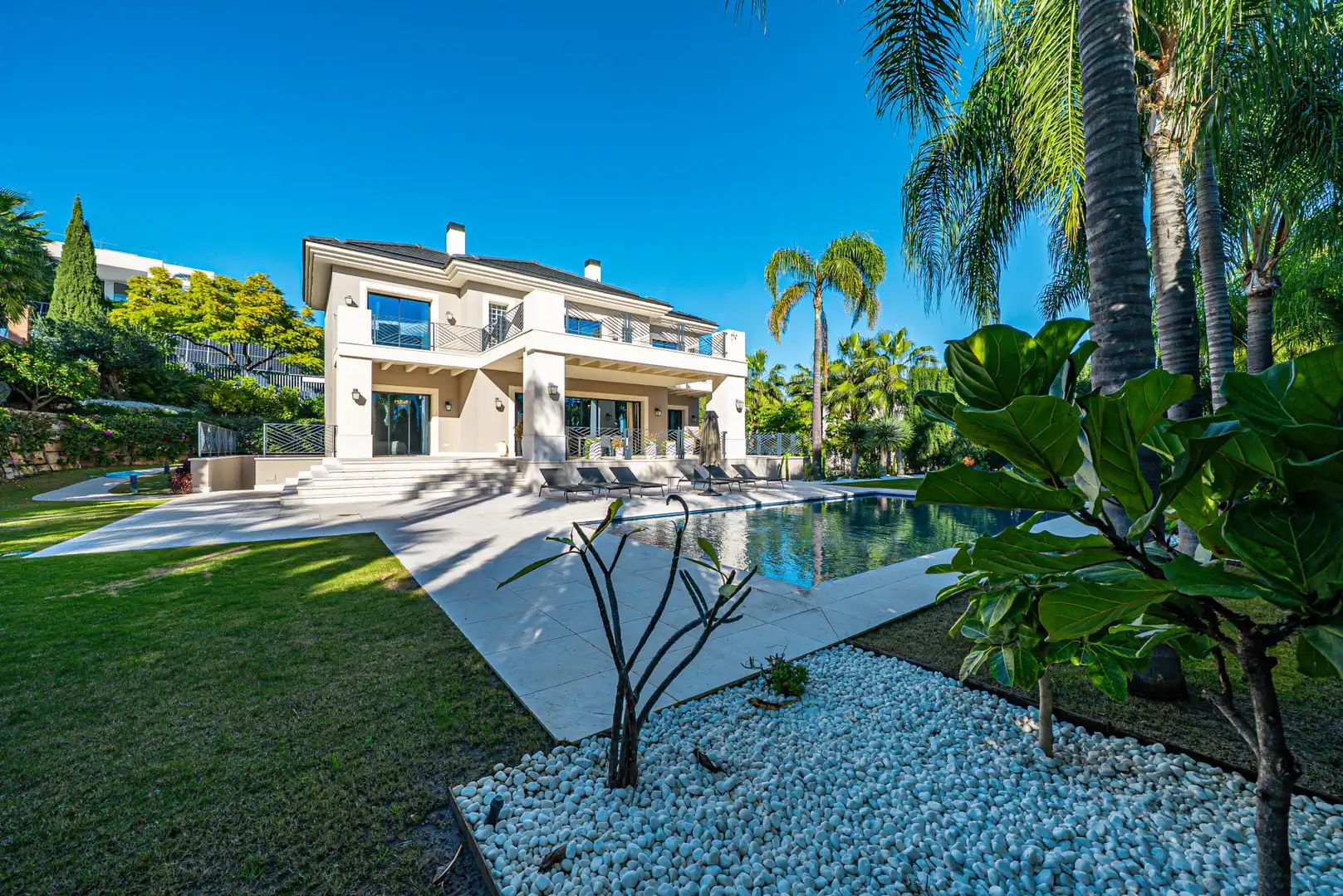 Jardí de Casa o xalet en venda en Benahavís amb Aire condicionat, Jardí privat i Terrassa