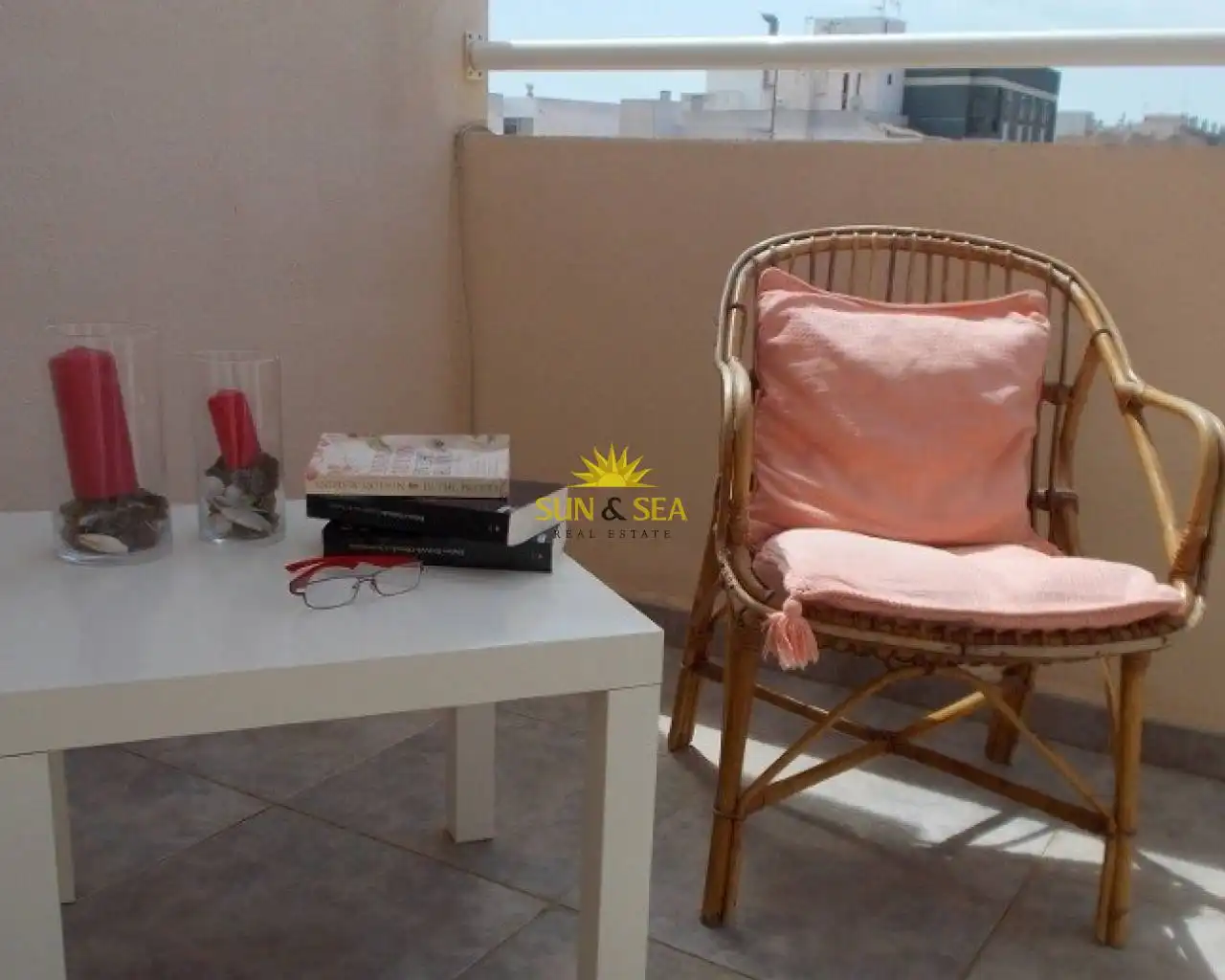 Terrassa de Pis de lloguer en Torrevieja amb Aire condicionat, Calefacció i Terrassa