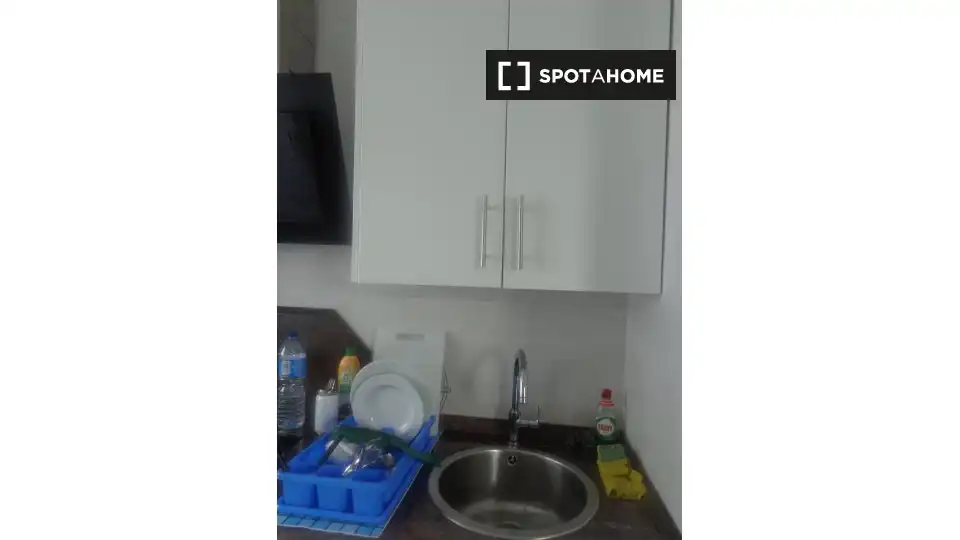 Cuina de Pis per a compartir en Santander amb Aire condicionat, Calefacció i Moblat