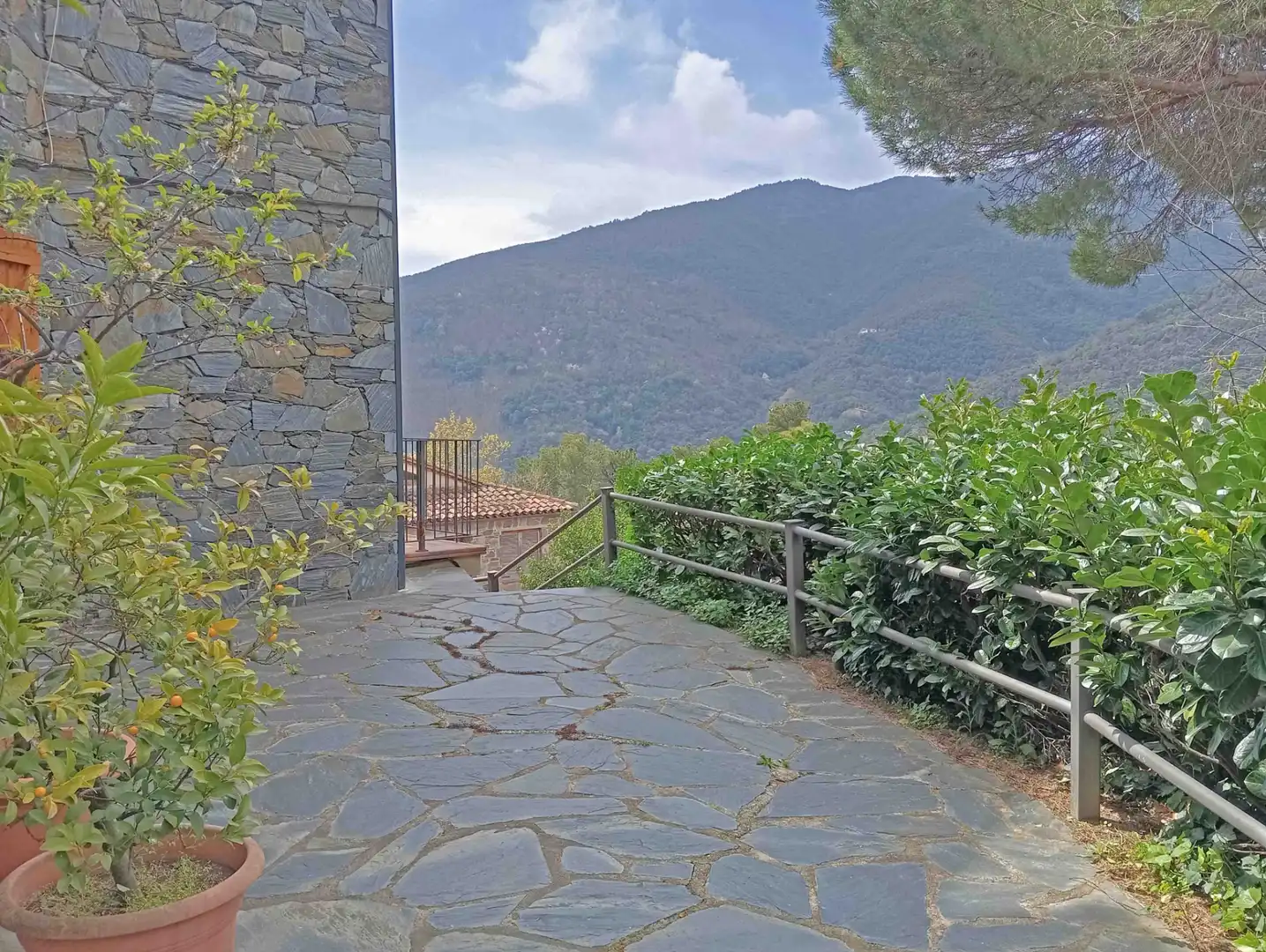 Terrasse von Einfamilien-Reihenhaus zum Verkauf in Montseny mit Heizung, Parkett und Terrasse