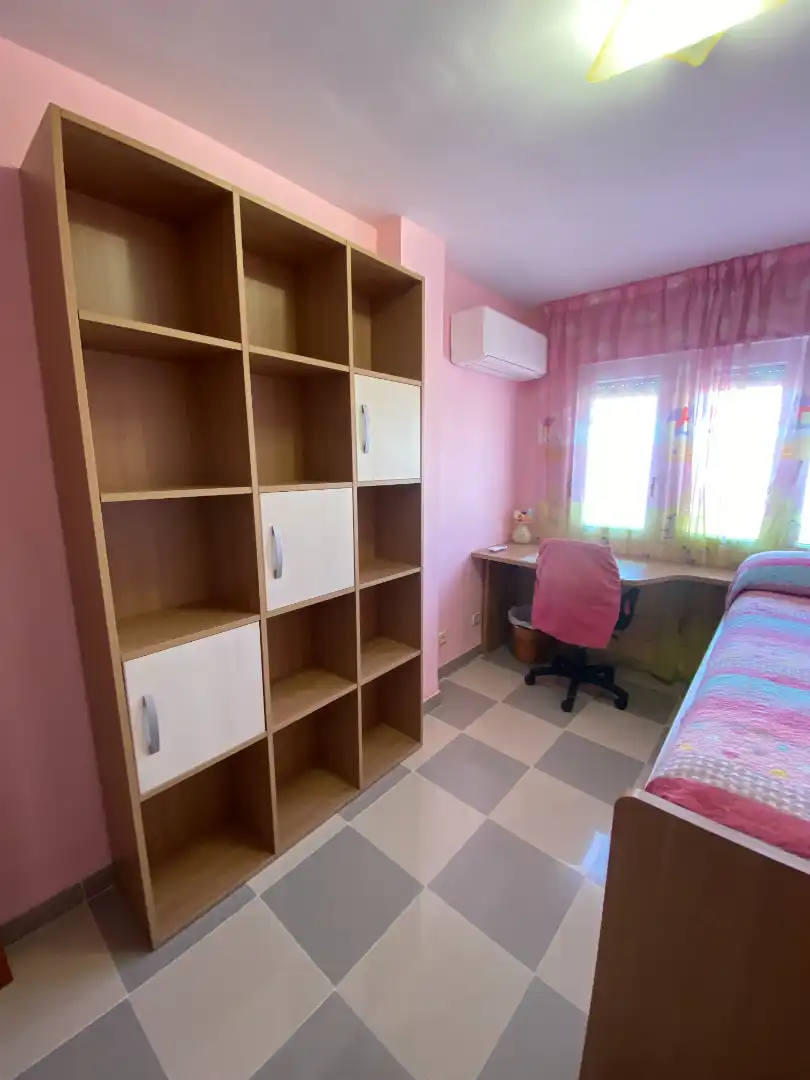 Schlafzimmer von Wohnung zur Miete in Málaga mit Klimaanlage, Terrasse und Möbliert