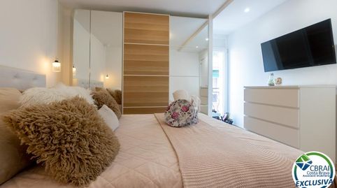 Apartamento reformado con 3 habitaciones a 100 m de la playa de Roses., image 3